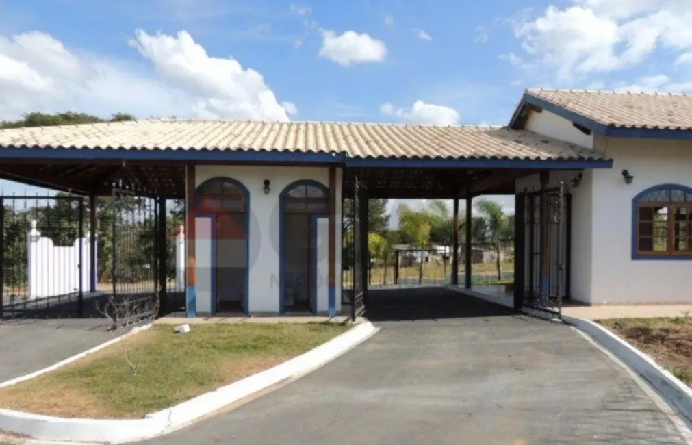 Foto 2 de Terreno / Lote à venda, 1004m2 em Aracoiaba Da Serra - SP