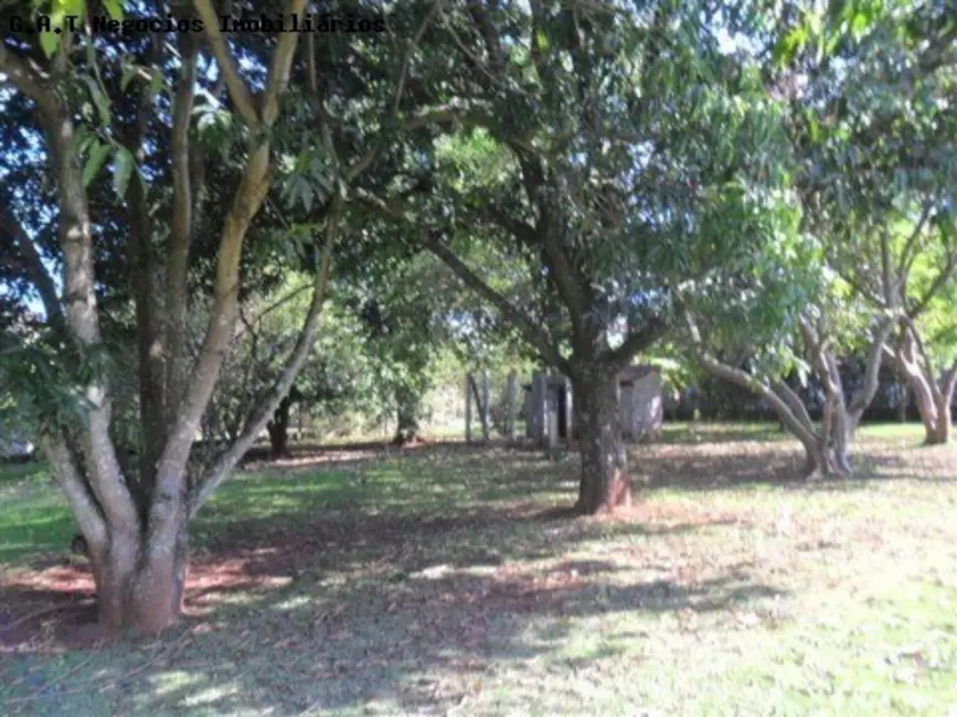 Foto 3 de Terreno / Lote à venda, 1000m2 em Aracoiaba Da Serra - SP