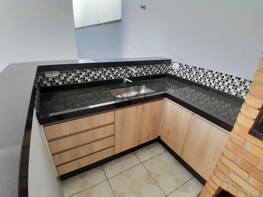 Foto 3 de Casa de Condomínio com 3 quartos para alugar, 140m2 em Wanel Ville, Sorocaba - SP