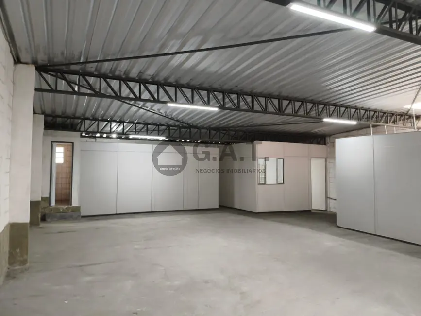 Foto 3 de Armazém / Galpão para alugar, 170m2 em Boa Vista, Sorocaba - SP