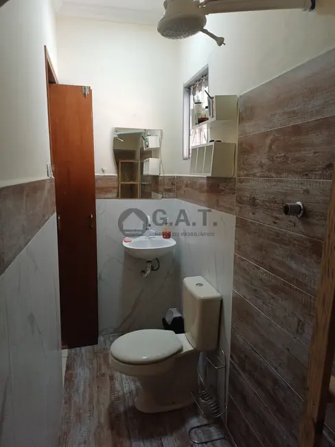 Foto 2 de Casa com 3 quartos para alugar, 220m2 em Jardim Maria do Carmo, Sorocaba - SP