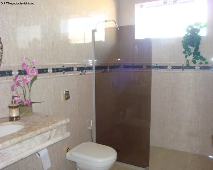 Casa com 3 quartos para alugar, 620m2 em Vila Olímpia, Sorocaba - SP - imagem 5 Foto 5 de Casa com 3 quartos para alugar, 620m2 em Vila Olímpia, Sorocaba - SP