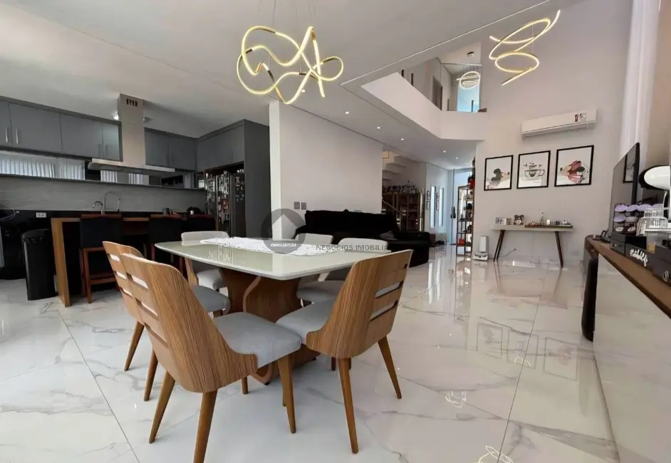 Foto 3 de Casa de Condomínio com 6 quartos à venda, 390m2 em Ibiti Royal Park, Sorocaba - SP