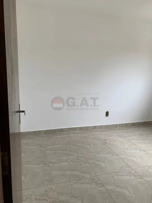 Apartamento com 2 quartos para alugar, 60m2 em Jardim Simus, Sorocaba - SP - imagem 9 Foto 9 de Apartamento com 2 quartos para alugar, 60m2 em Jardim Simus, Sorocaba - SP