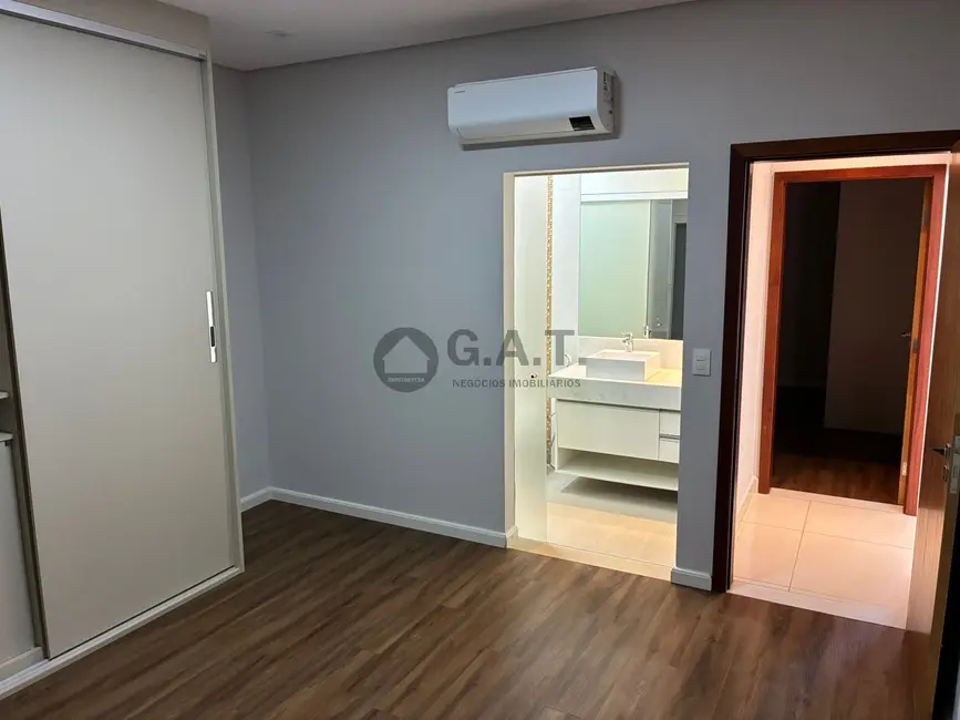 Foto 8 de Casa de Condomínio com 2 quartos à venda, 140m2 em Chácaras Reunidas São Jorge, Sorocaba - SP