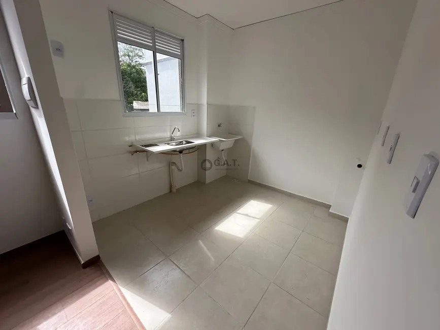 Foto 4 de Apartamento com 2 quartos para alugar, 43m2 em Jardim Piazza di Roma, Sorocaba - SP