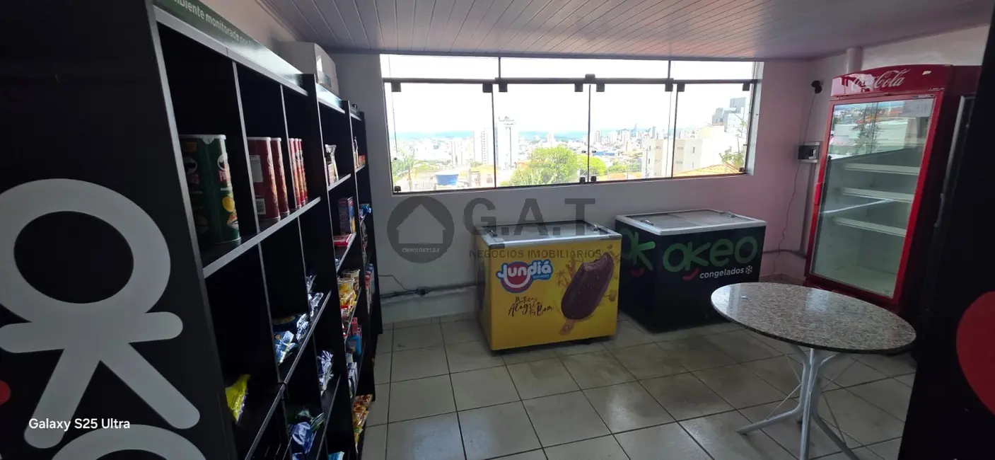 Foto 2 de Apartamento com 3 quartos para alugar, 84m2 em Vila Carvalho, Sorocaba - SP