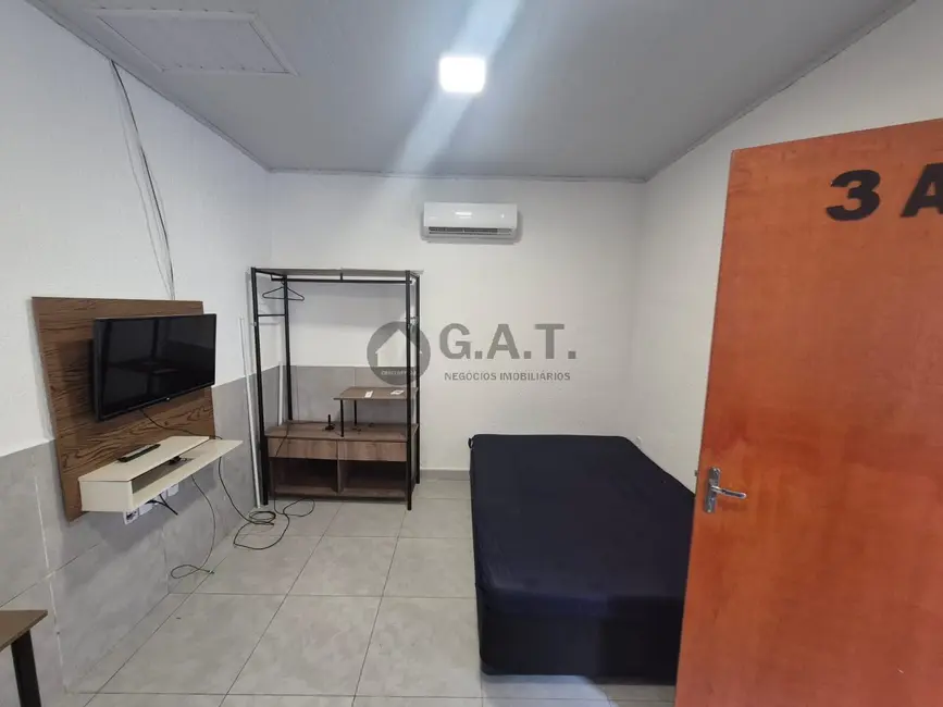 Casa com 1 quarto para alugar, 30m2 em Centro, Sorocaba - SP - imagem 1 Foto 1 de Casa com 1 quarto para alugar, 30m2 em Centro, Sorocaba - SP