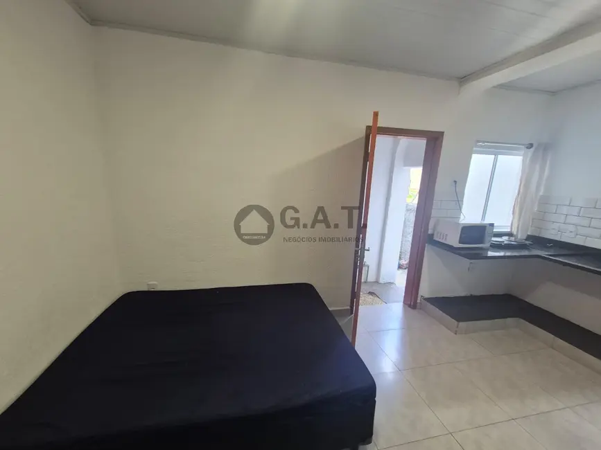 Casa com 1 quarto para alugar, 30m2 em Centro, Sorocaba - SP - imagem 3 Foto 3 de Casa com 1 quarto para alugar, 30m2 em Centro, Sorocaba - SP