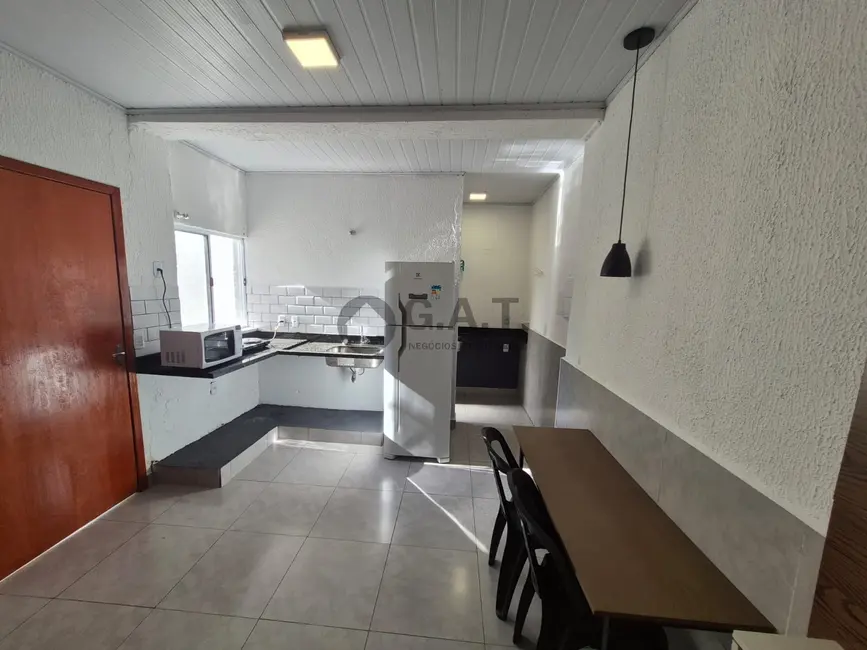 Foto 4 de Casa com 1 quarto para alugar, 30m2 em Centro, Sorocaba - SP