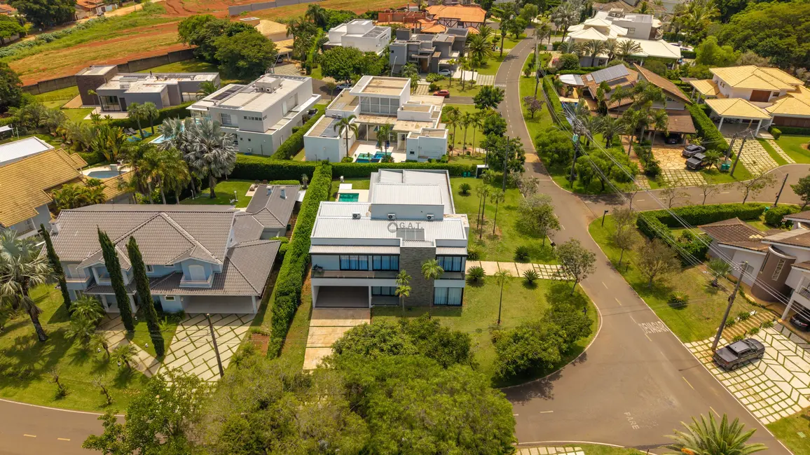 Casa de Condomínio com 4 quartos à venda, 502m2 em Aracoiaba Da Serra - SP - imagem 3 Foto 3 de Casa de Condomínio com 4 quartos à venda, 502m2 em Aracoiaba Da Serra - SP