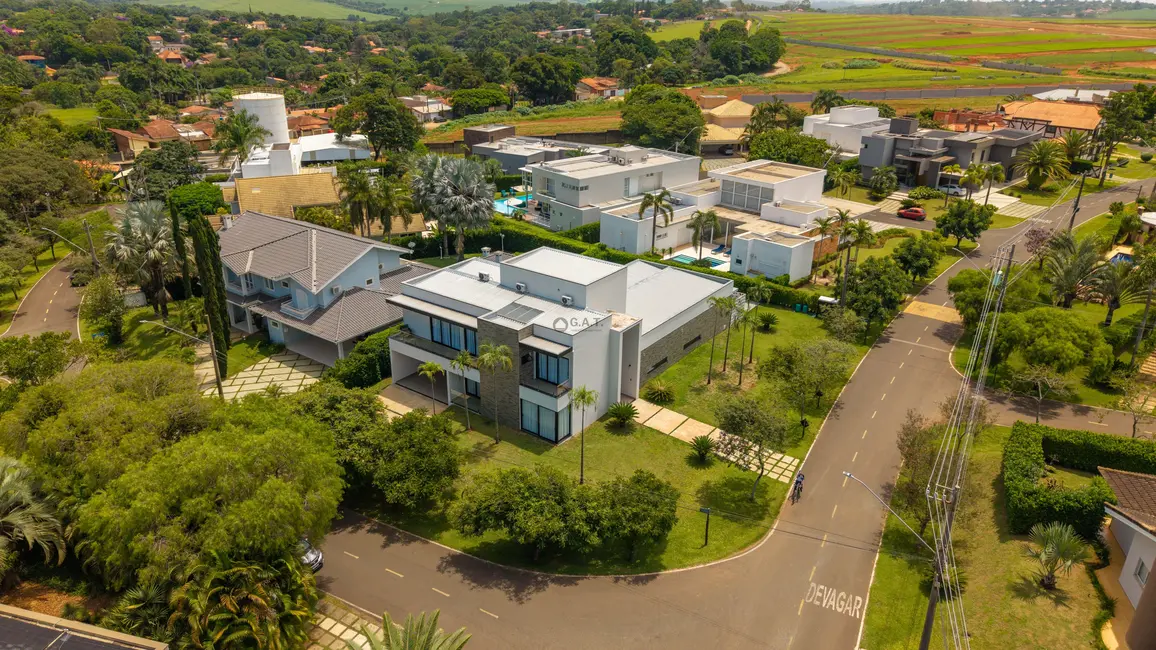 Casa de Condomínio com 4 quartos à venda, 502m2 em Aracoiaba Da Serra - SP - imagem 4 Foto 4 de Casa de Condomínio com 4 quartos à venda, 502m2 em Aracoiaba Da Serra - SP