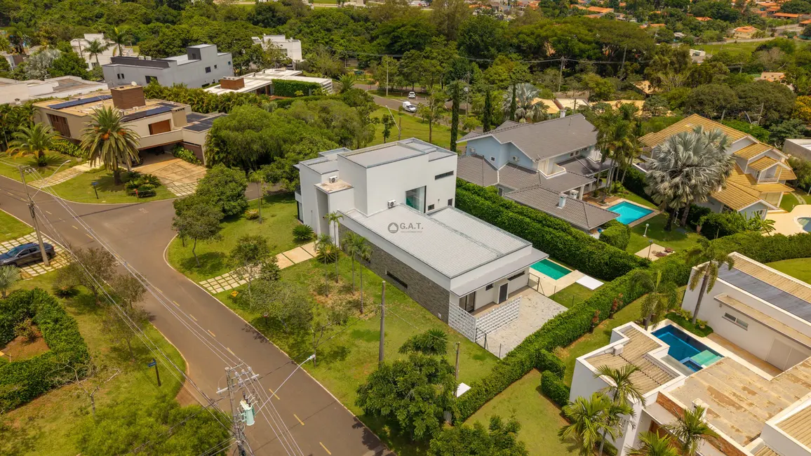 Casa de Condomínio com 4 quartos para alugar, 502m2 em Aracoiaba Da Serra - SP - imagem 5 Foto 5 de Casa de Condomínio com 4 quartos para alugar, 502m2 em Aracoiaba Da Serra - SP