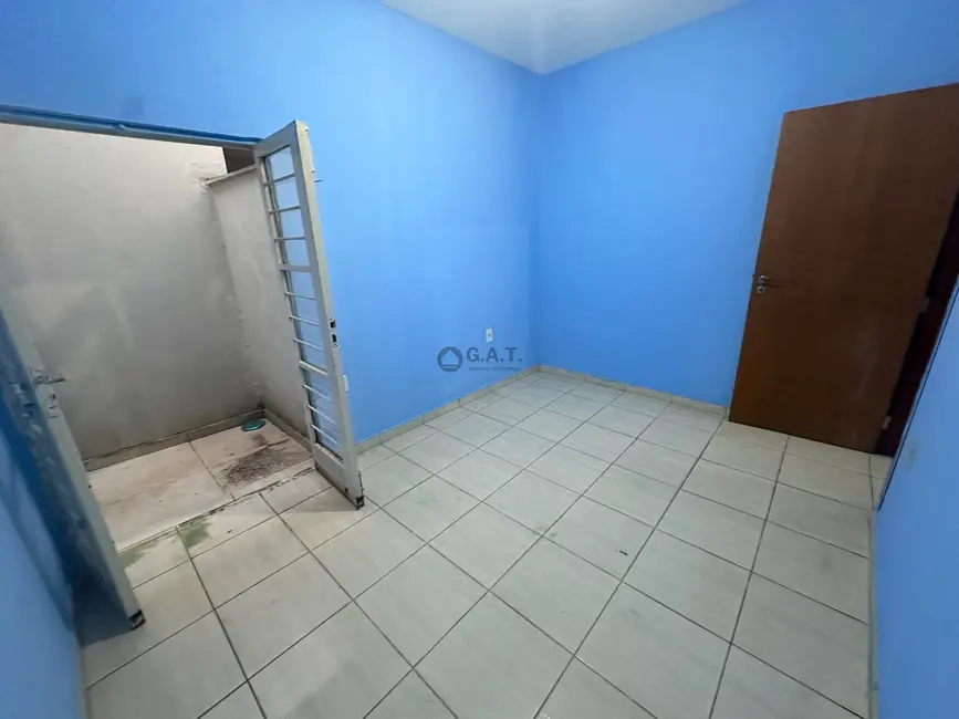 Casa com 2 quartos para alugar, 50m2 em Jardim Sorocaba Park, Sorocaba - SP - imagem 8 Foto 8 de Casa com 2 quartos para alugar, 50m2 em Jardim Sorocaba Park, Sorocaba - SP
