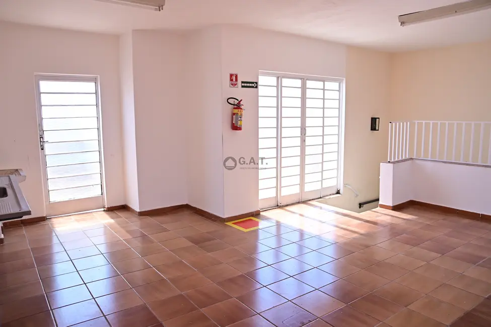 Foto 1 de Casa com 5 quartos para alugar, 200m2 em Vila Olímpia, Sorocaba - SP