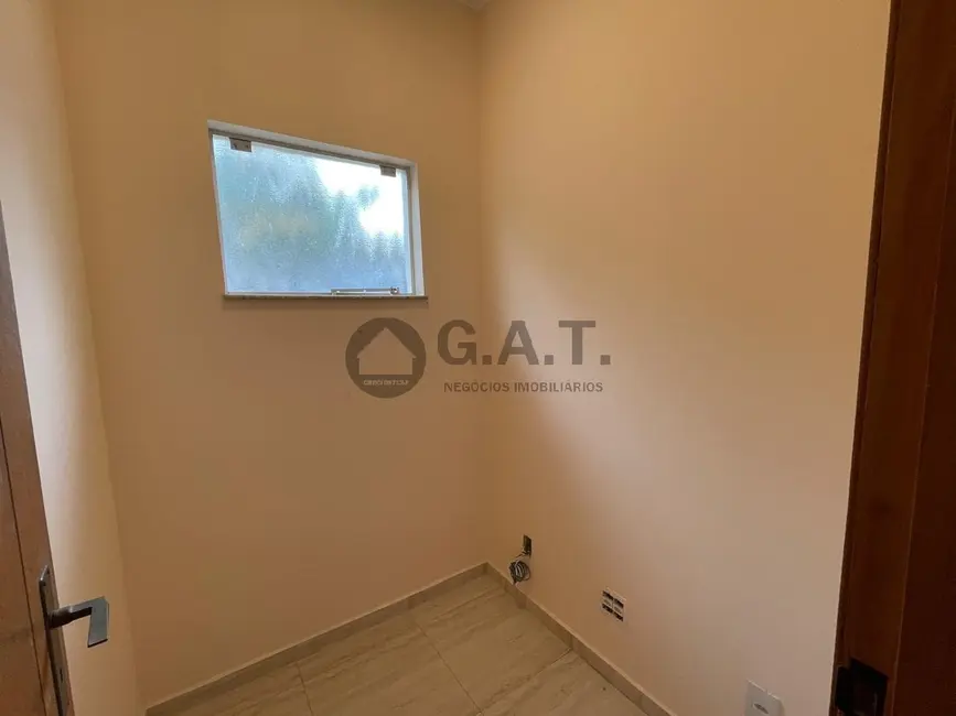 Foto 4 de Casa de Condomínio com 3 quartos para alugar, 231m2 em Aracoiaba Da Serra - SP