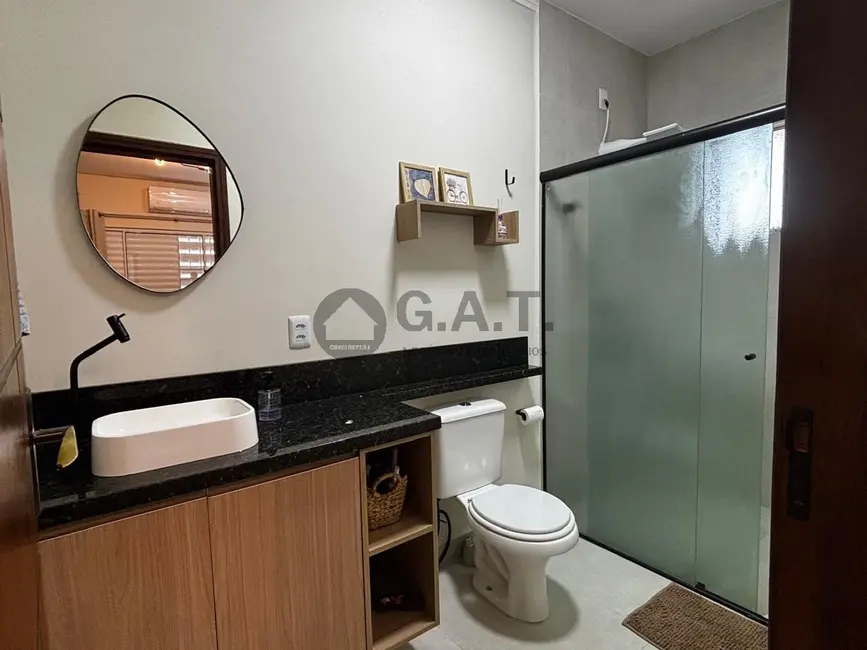 Foto 4 de Chácara à venda, 272m2 em Aracoiaba Da Serra - SP