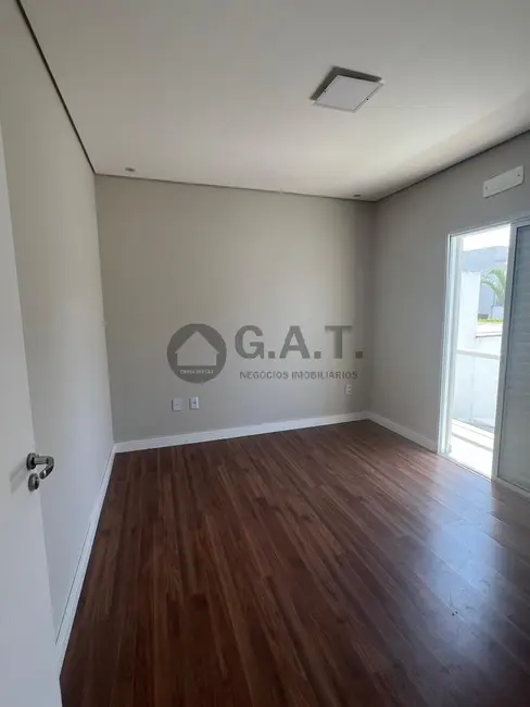 Casa de Condomínio com 3 quartos à venda, 170m2 em Wanel Ville, Sorocaba - SP - imagem 5 Foto 5 de Casa de Condomínio com 3 quartos à venda, 170m2 em Wanel Ville, Sorocaba - SP