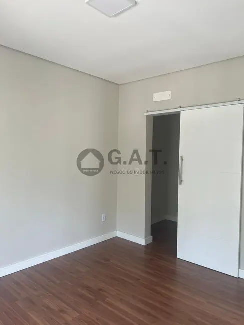 Casa de Condomínio com 3 quartos à venda, 170m2 em Wanel Ville, Sorocaba - SP - imagem 9 Foto 9 de Casa de Condomínio com 3 quartos à venda, 170m2 em Wanel Ville, Sorocaba - SP