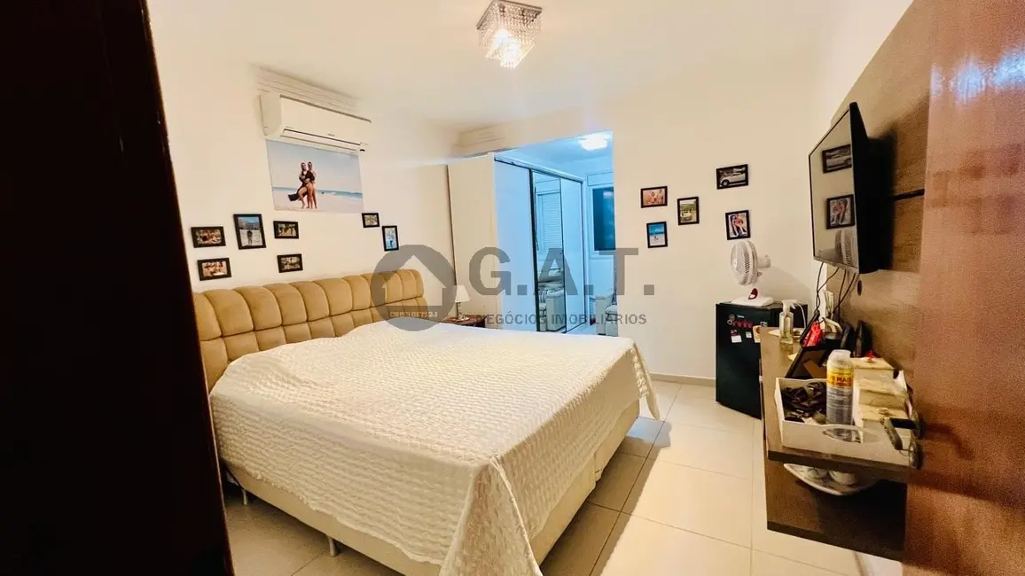 Foto 3 de Casa de Condomínio com 3 quartos à venda, 341m2 em Granja Olga I, Sorocaba - SP