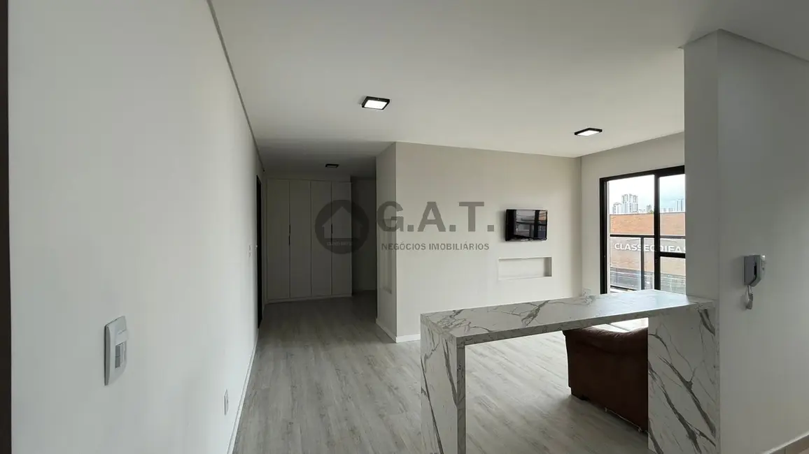 Foto 2 de Apartamento com 1 quarto para alugar, 60m2 em Jardim Guadalajara, Sorocaba - SP