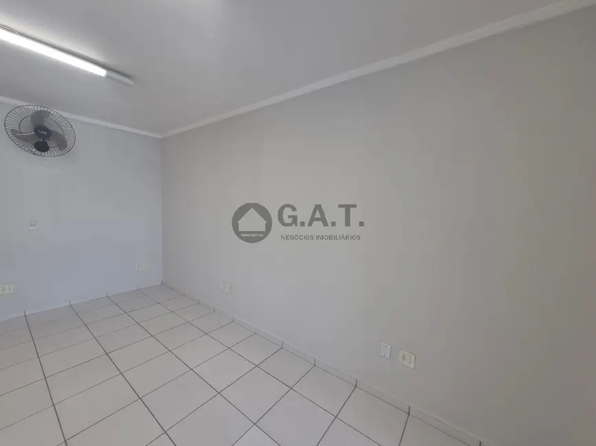 Foto 3 de Sala Comercial para alugar, 31m2 em Conjunto Habitacional Júlio de Mesquita Filho, Sorocaba - SP
