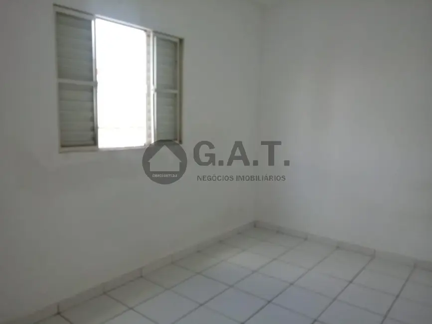 Foto 6 de Casa com 2 quartos para alugar, 80m2 em Jardim Santa Bárbara, Sorocaba - SP