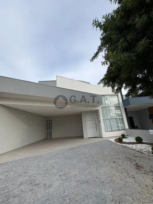 Foto 2 de Casa de Condomínio com 2 quartos para alugar, 100m2 em Cajuru do Sul, Sorocaba - SP