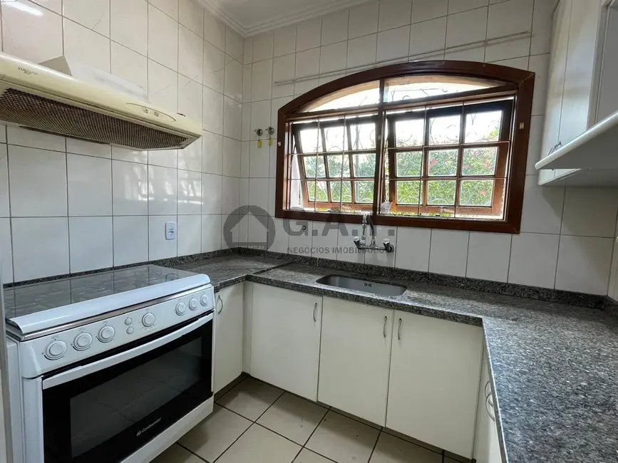 Foto 6 de Casa com 3 quartos para alugar, 216m2 em Vila Progresso, Sorocaba - SP