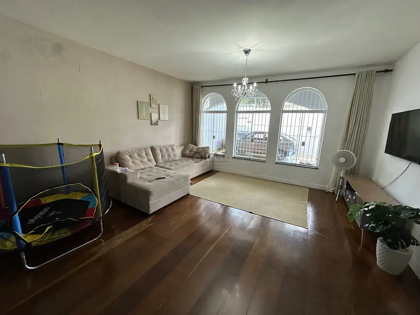 Foto 4 de Casa com 4 quartos para alugar, 410m2 em Vila Trujillo, Sorocaba - SP