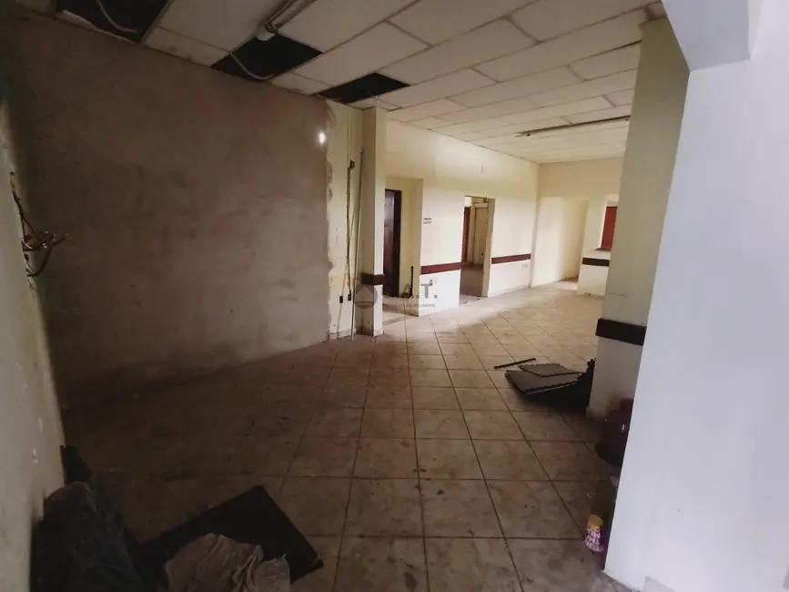 Foto 8 de Sala Comercial à venda, 273m2 em Vossoroca, Votorantim - SP