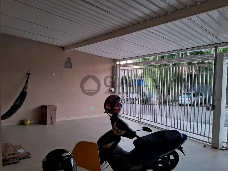 Foto 6 de Casa com 4 quartos para alugar, 124m2 em Jardim Guarujá, Sorocaba - SP