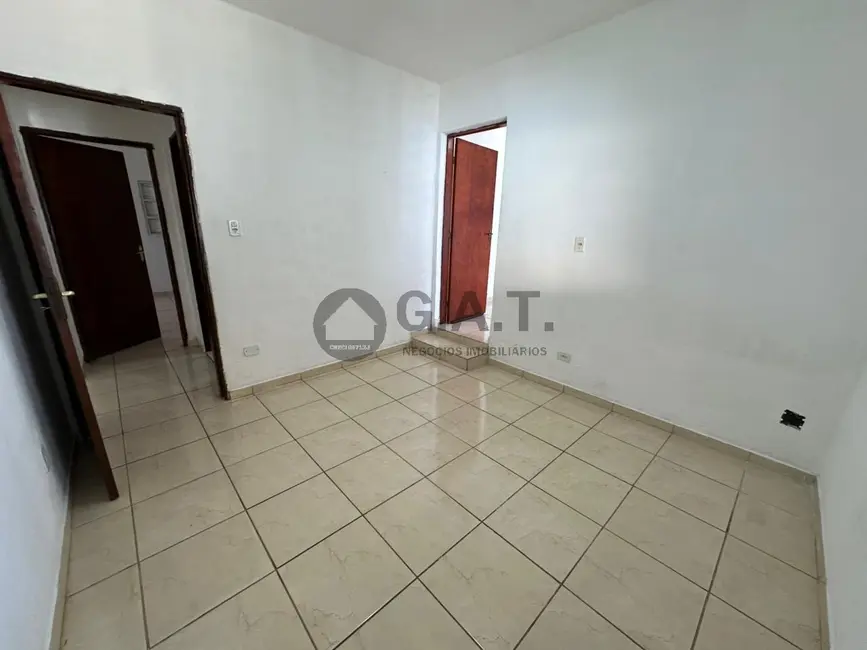 Foto 9 de Casa com 4 quartos para alugar, 110m2 em Vila Nova Sorocaba, Sorocaba - SP