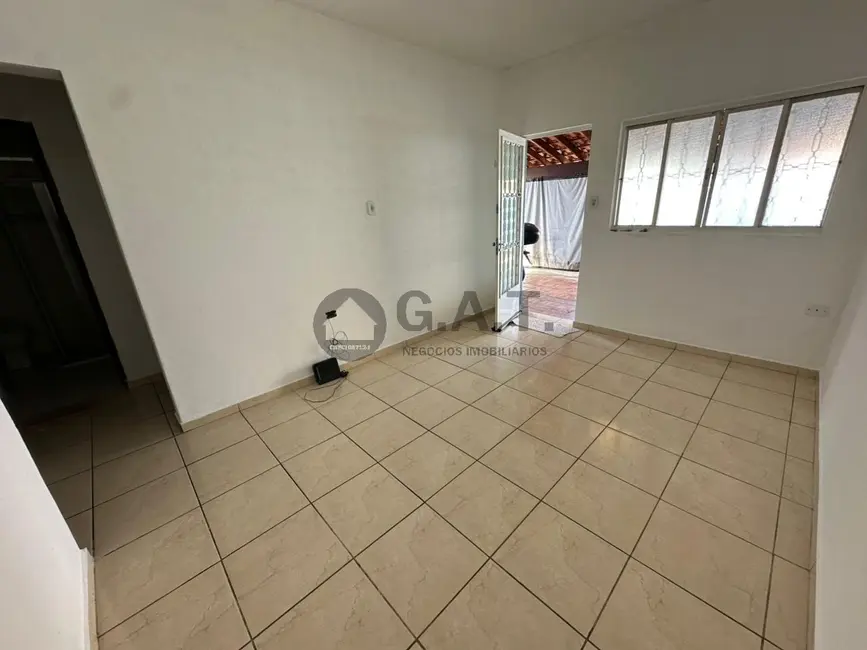 Foto 1 de Casa com 4 quartos para alugar, 110m2 em Vila Nova Sorocaba, Sorocaba - SP