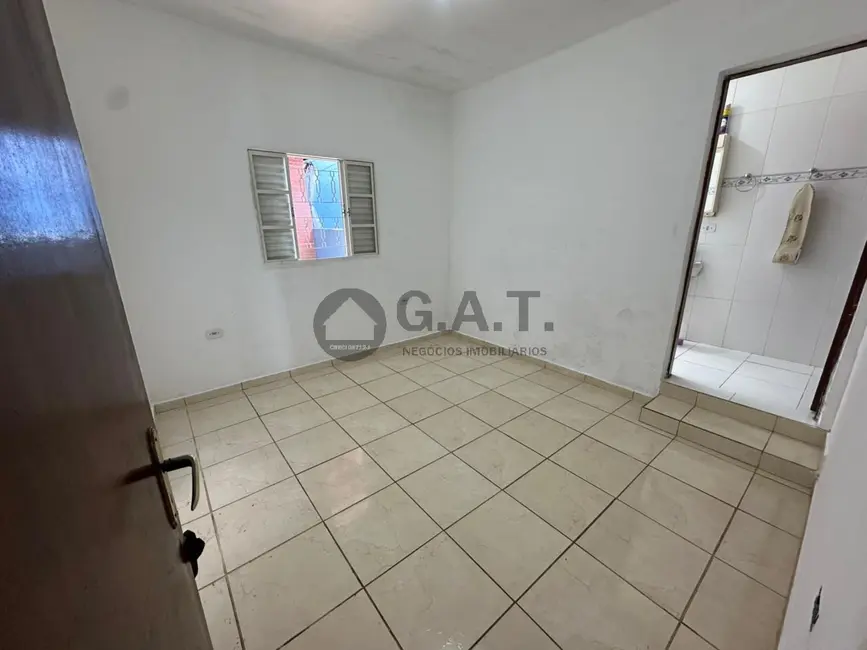 Foto 4 de Casa com 4 quartos para alugar, 110m2 em Vila Nova Sorocaba, Sorocaba - SP