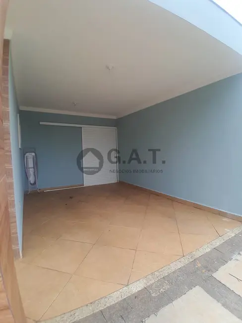 Foto 3 de Casa de Condomínio com 3 quartos para alugar, 120m2 em Aracoiaba Da Serra - SP