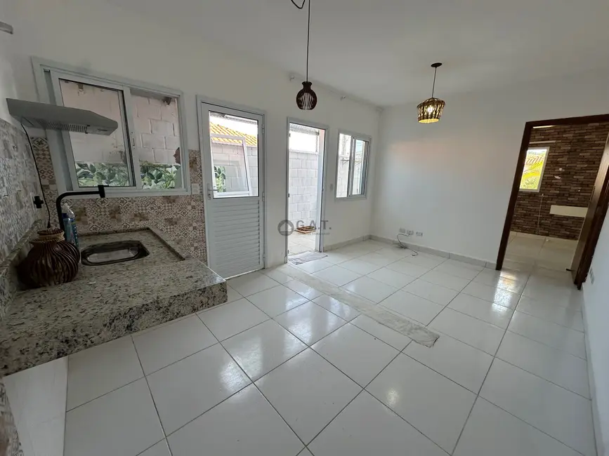 Foto 1 de Casa de Condomínio com 2 quartos para alugar, 50m2 em Jardim Santa Esmeralda, Sorocaba - SP