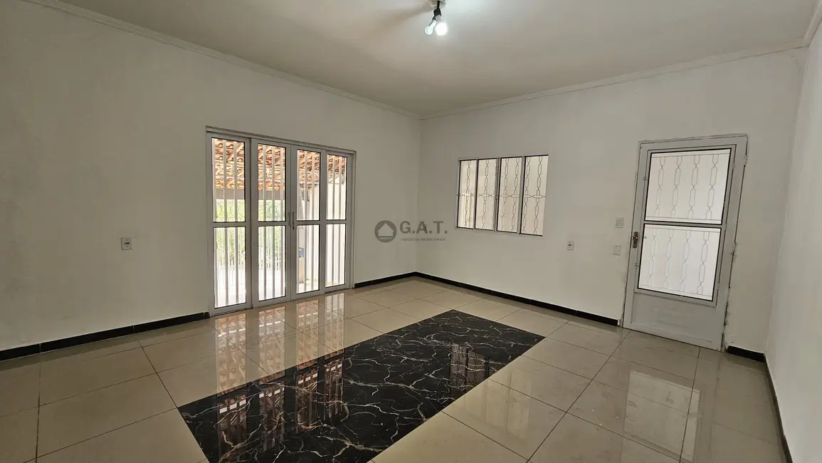 Foto 9 de Casa com 3 quartos para alugar, 170m2 em Sorocaba - SP