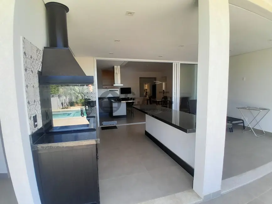 Foto 2 de Casa de Condomínio com 4 quartos à venda, 250m2 em Salto De Pirapora - SP