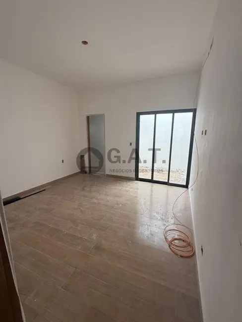 Foto 3 de Casa com 2 quartos para alugar, 100m2 em Sorocaba - SP