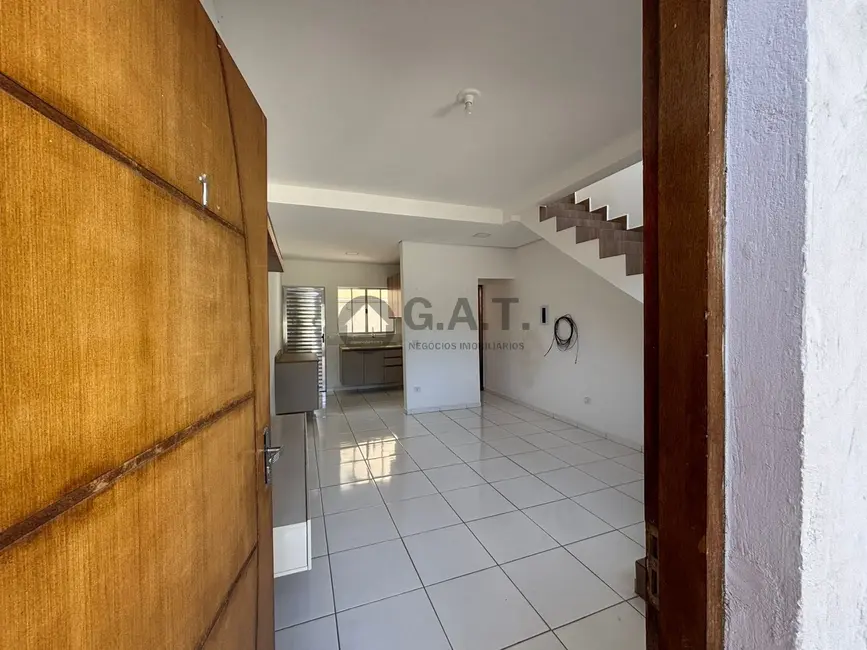 Foto 7 de Casa com 2 quartos para alugar, 80m2 em Jardim Santa Rosa, Sorocaba - SP
