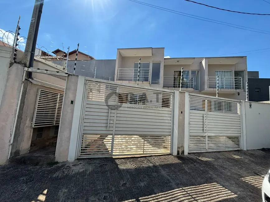 Foto 2 de Casa com 2 quartos para alugar, 80m2 em Jardim Santa Rosa, Sorocaba - SP