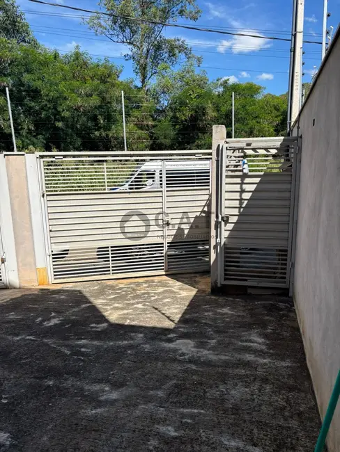 Foto 3 de Casa com 2 quartos para alugar, 80m2 em Jardim Santa Rosa, Sorocaba - SP