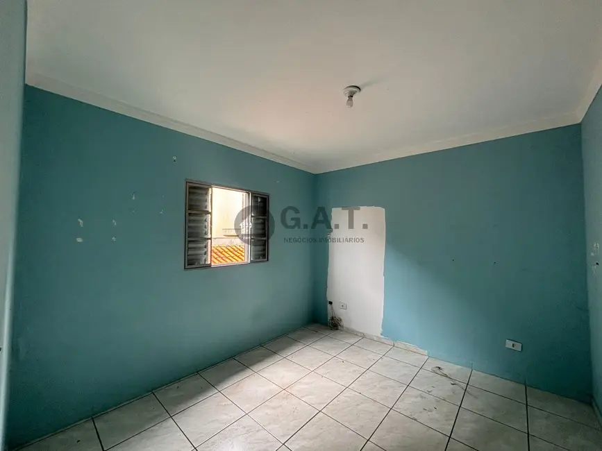 Casa com 3 quartos para alugar, 100m2 em Vila Santana, Sorocaba - SP - imagem 6 Foto 6 de Casa com 3 quartos para alugar, 100m2 em Vila Santana, Sorocaba - SP
