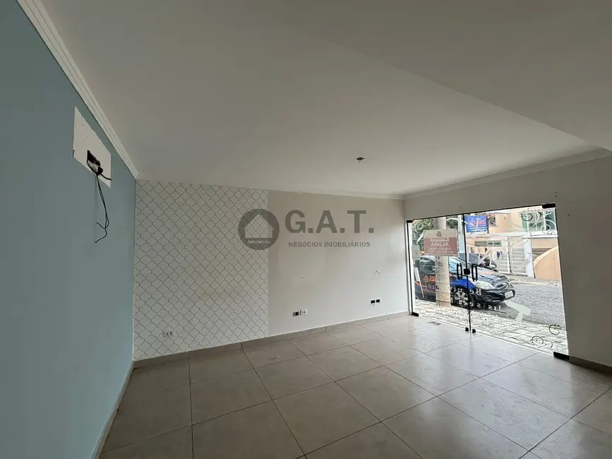 Casa com 3 quartos para alugar, 100m2 em Vila Santana, Sorocaba - SP - imagem 4 Foto 4 de Casa com 3 quartos para alugar, 100m2 em Vila Santana, Sorocaba - SP