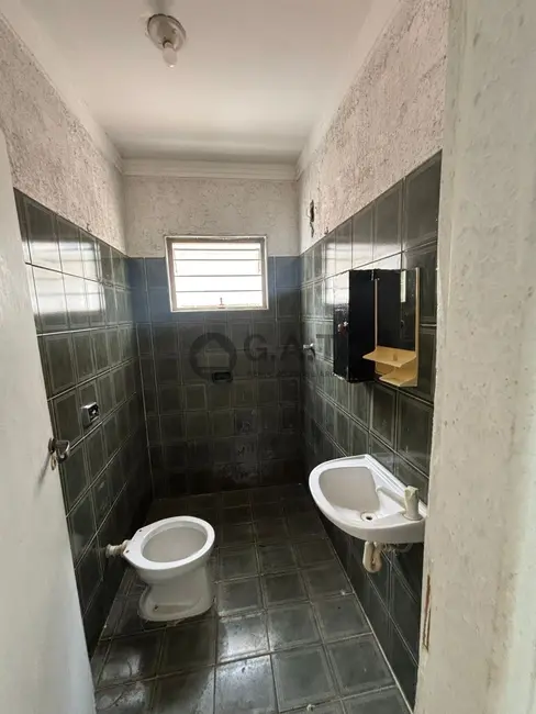 Casa com 3 quartos para alugar, 100m2 em Vila Santana, Sorocaba - SP - imagem 7 Foto 7 de Casa com 3 quartos para alugar, 100m2 em Vila Santana, Sorocaba - SP