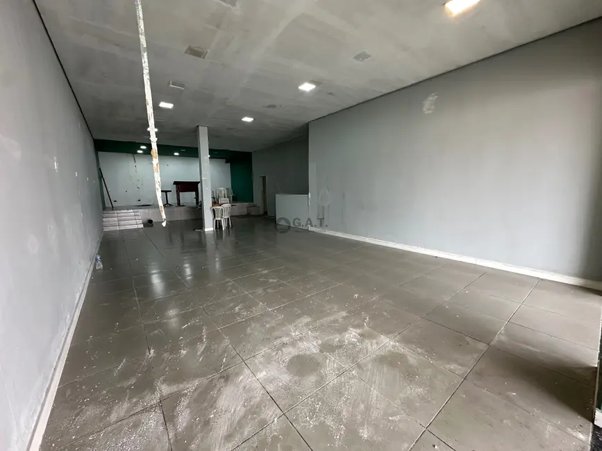 Sala Comercial para alugar, 250m2 em Vossoroca, Votorantim - SP - imagem 4 Foto 4 de Sala Comercial para alugar, 250m2 em Vossoroca, Votorantim - SP