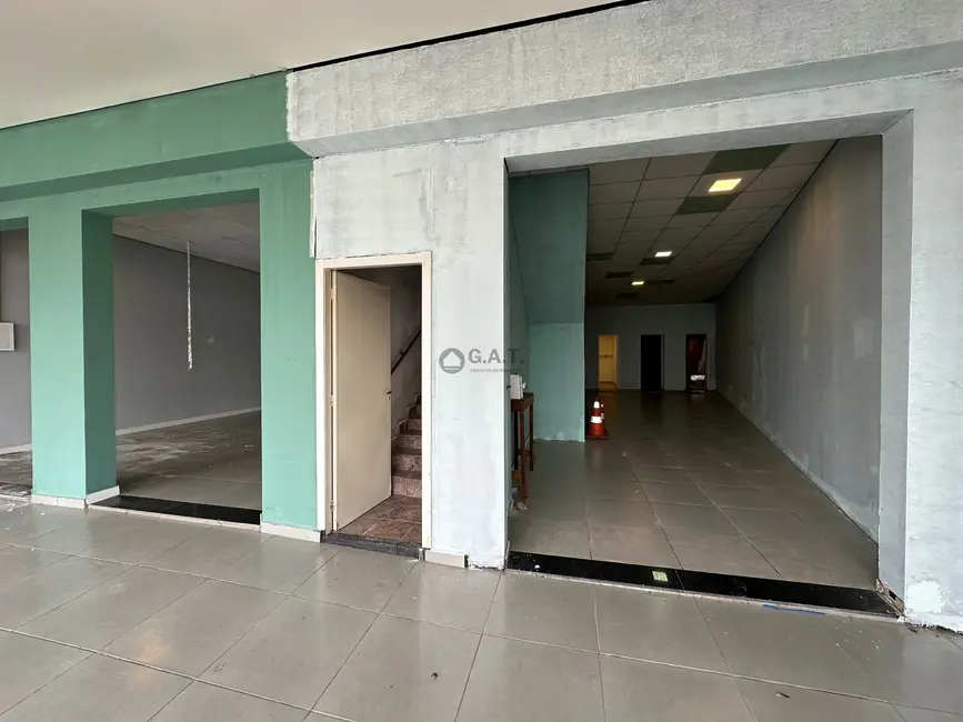 Sala Comercial para alugar, 250m2 em Vossoroca, Votorantim - SP - imagem 3 Foto 3 de Sala Comercial para alugar, 250m2 em Vossoroca, Votorantim - SP