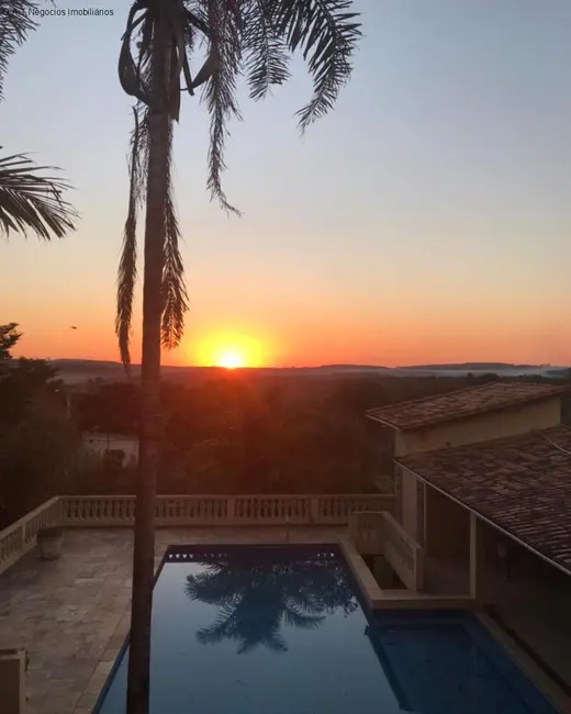 Foto 2 de Chácara com 6 quartos à venda, 809m2 em Salto De Pirapora - SP