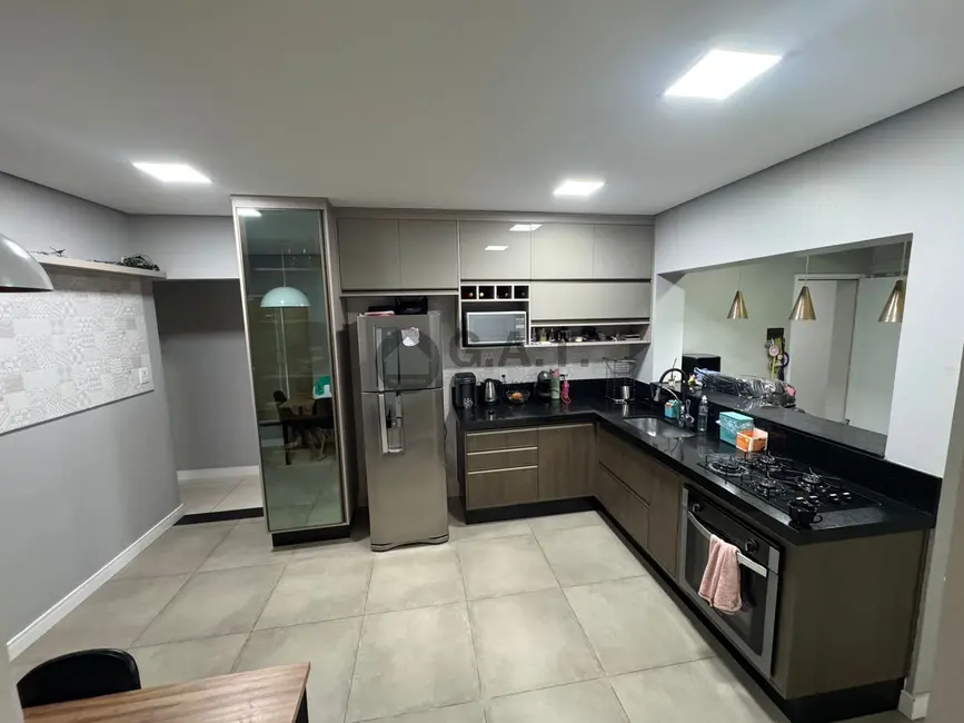 Casa com 3 quartos à venda, 208m2 em Vila Barcelona, Sorocaba - SP - imagem 9 Foto 9 de Casa com 3 quartos à venda, 208m2 em Vila Barcelona, Sorocaba - SP